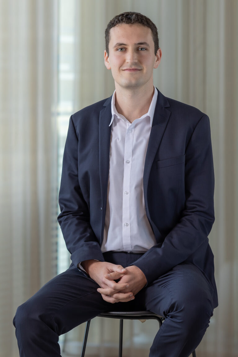 uc_stacked_images_elementor_d420abe_item2